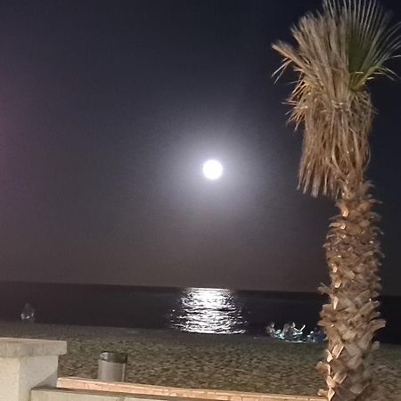 Apartamento Primera Linea Mar Cambrils Cerca Puerto Exteriör bild
