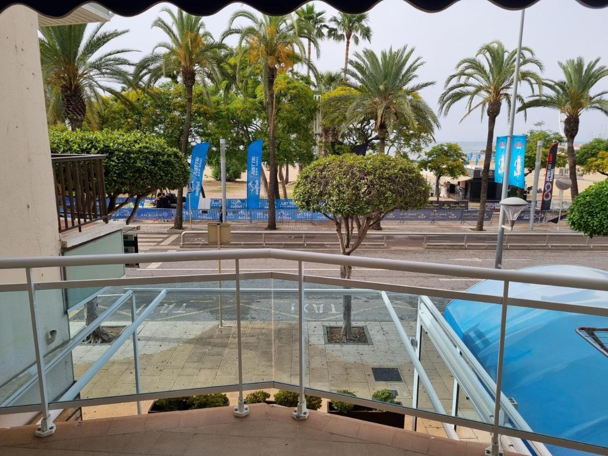 Apartamento Primera Linea Mar Cambrils Cerca Puerto Exteriör bild